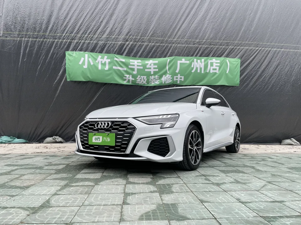 Audi A3 facelift Sportback 35 TFSI aggressive and sporty 2023 — фото 1, купить с доставкой в Москву