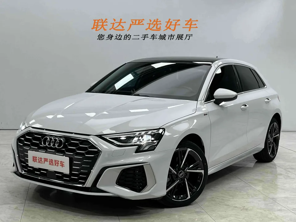 Audi A3 Audi A3 2022 Sportback 35 TFSI Stylish and sporty 2022 — photo 1, buy with delivery to Moscow