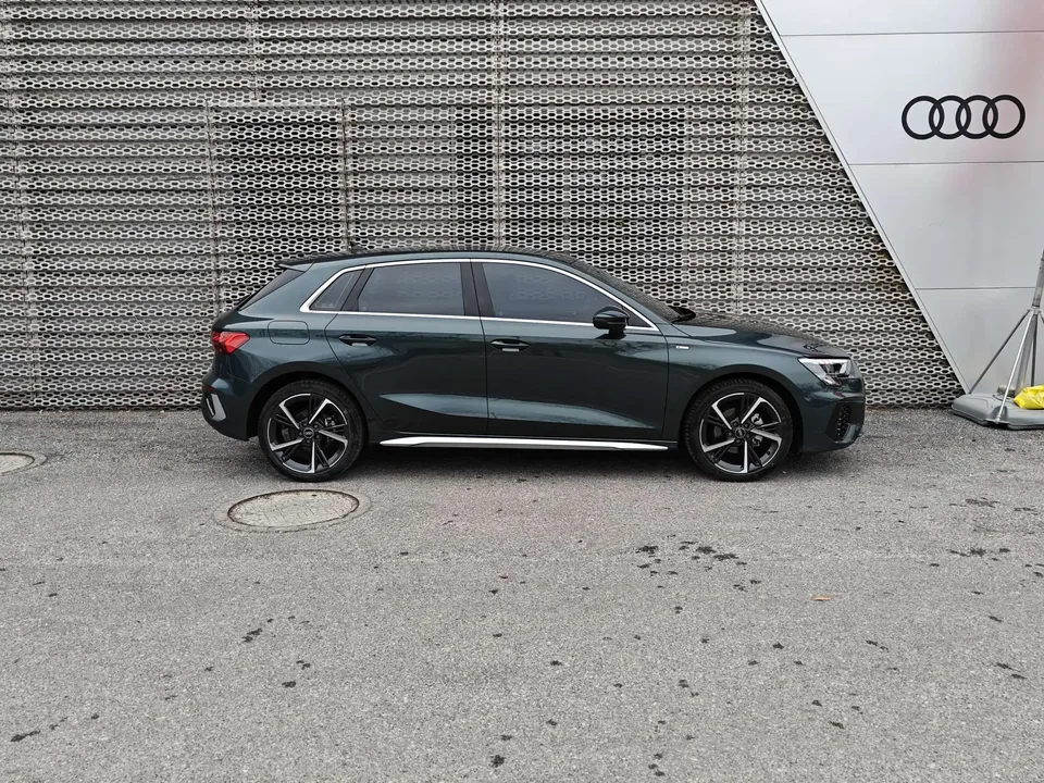 Audi A3 Audi A3 2024 Sportback 35 TFSI stylish and sporty 2023 — миниатюра 2