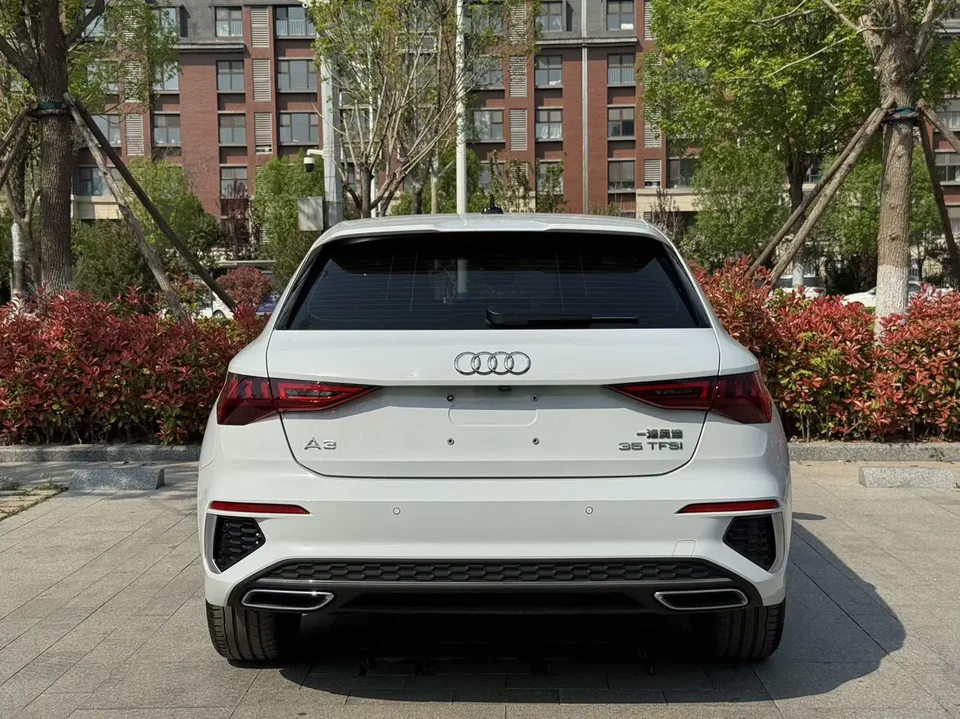 Audi A3 Audi A3 2022 Sportback 35 TFSI Stylish and sporty 2023 — thumbnail 2