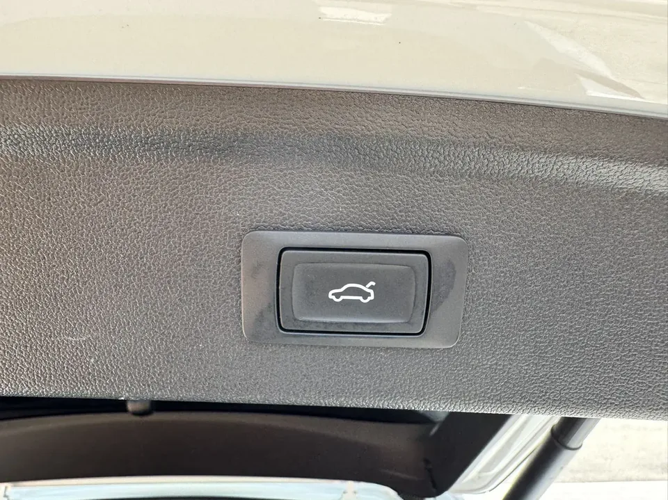 Audi A3 Audi A3 2022 Sportback 35 TFSI Stylish and sporty 2023 — thumbnail 3