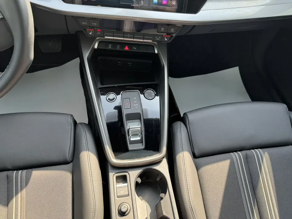 Audi A3 Audi A3 2022 Sportback 35 TFSI Stylish and sporty 2023 — thumbnail 5