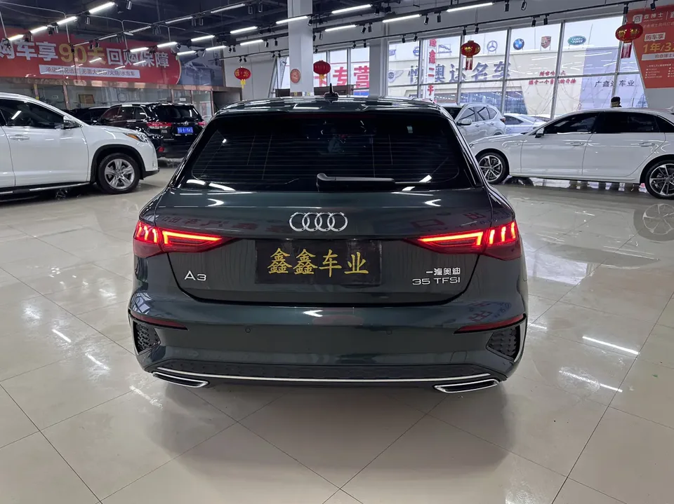 Audi A3 Sportback 35 TFSI stylish and sporty 2022 — миниатюра 2