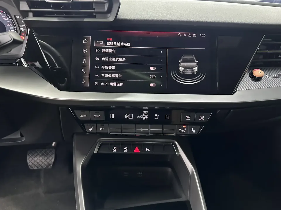 Audi A3 Sportback 35 TFSI stylish and sporty 2022 — миниатюра 3