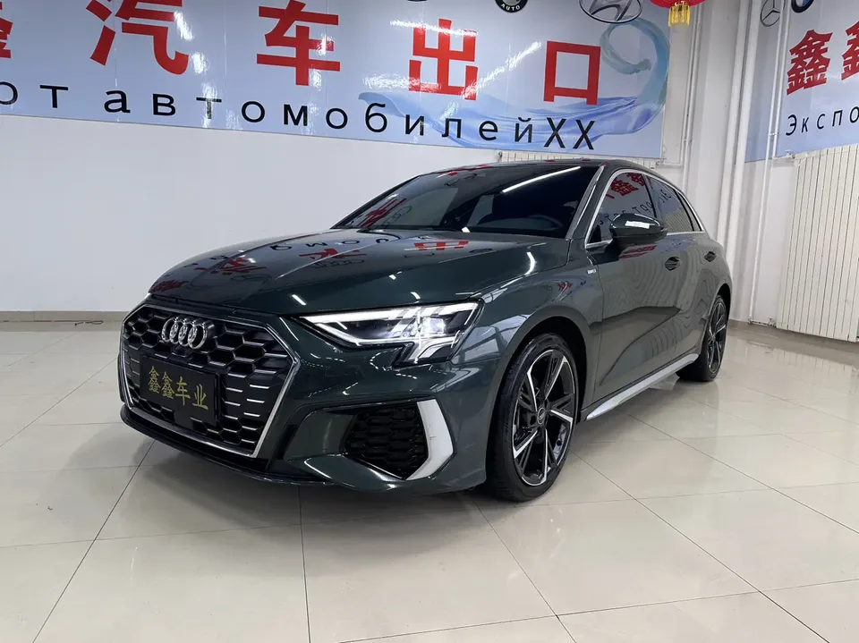Audi A3 Sportback 35 TFSI stylish and sporty 2022 — фото 1, купить с доставкой в Москву
