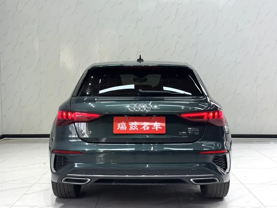 Audi A3 Sportback 35 TFSI stylish and sporty 2022 — миниатюра 2