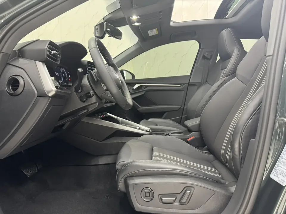 Audi A3 Sportback 35 TFSI stylish and sporty 2022 — миниатюра 4