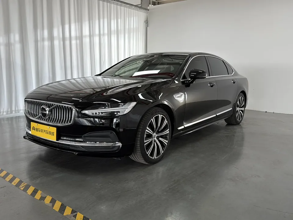 Volvo S90 2022
