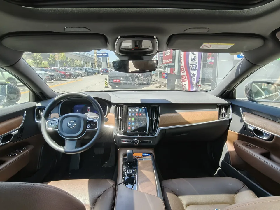 Volvo S90 Volvo S90 2024 B5 Zhiyi Deluxe Edition 2024 — thumbnail 3