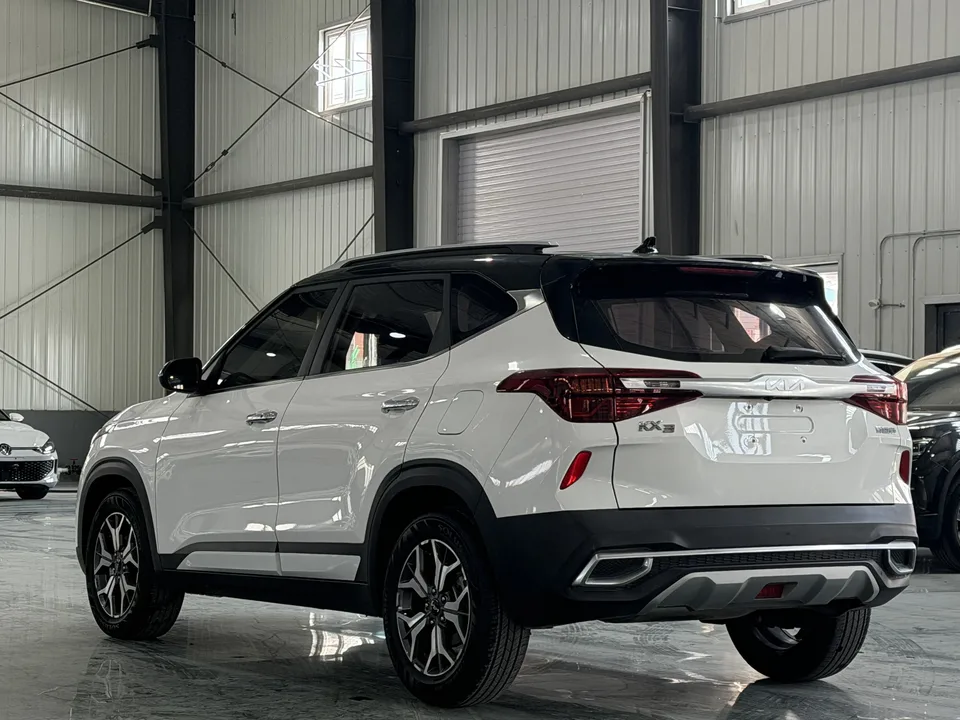 Kia Run proudly AOPAO 1.5L CVT Trend Edition 2022 — миниатюра 4