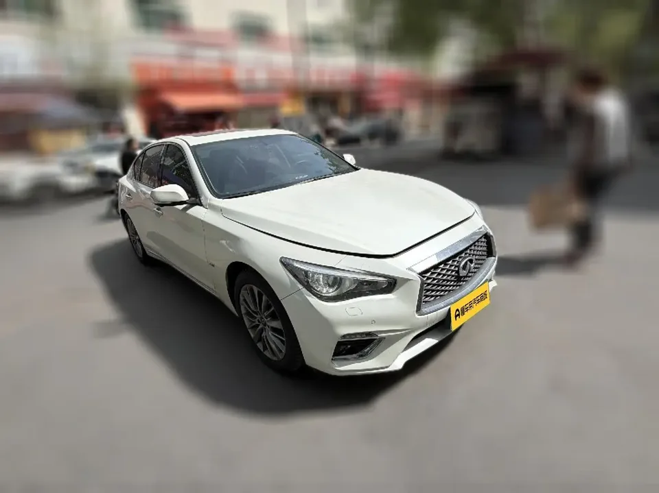 Infiniti Q50L 2.0T Premium Edition 2022 — миниатюра 3