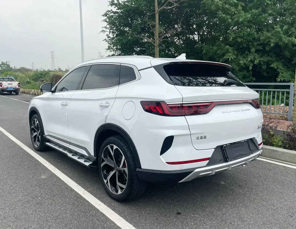 BYD Song Plus 1.5T automatic flagship PLUS 2022 — миниатюра 2