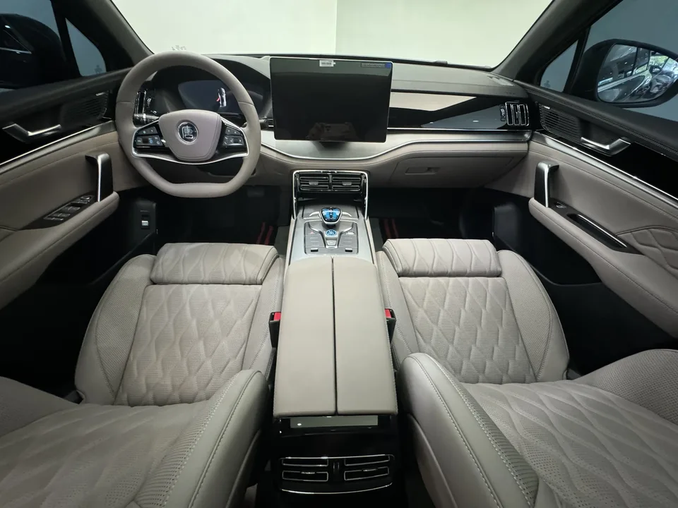 BYD Tang DM Tang DM 2025 DM-i 115KM Flagship 2025 — миниатюра 3