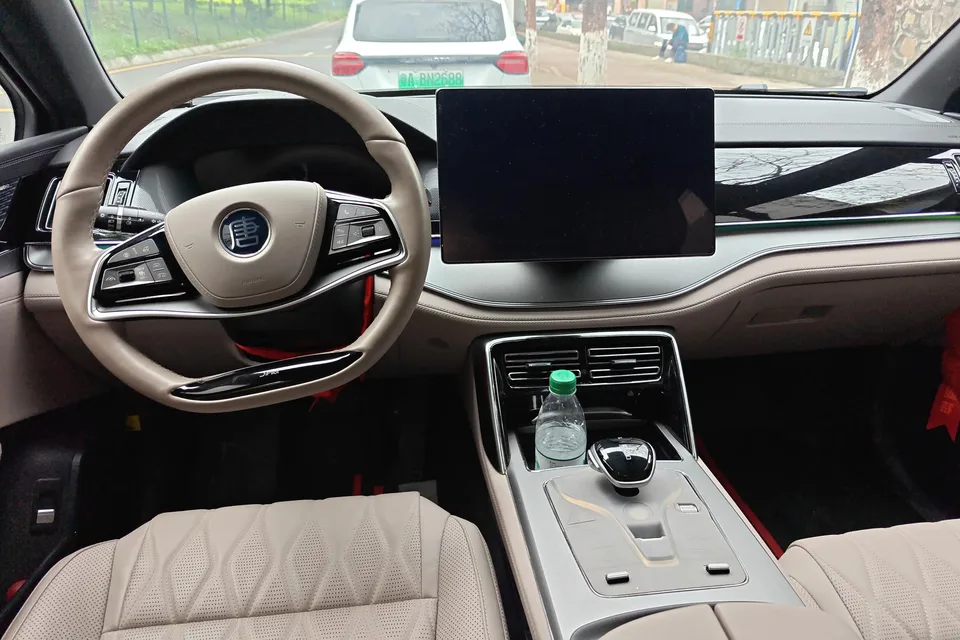 BYD Tang DM Honor Edition DM-i 112KM Premium Edition 2024 — миниатюра 4