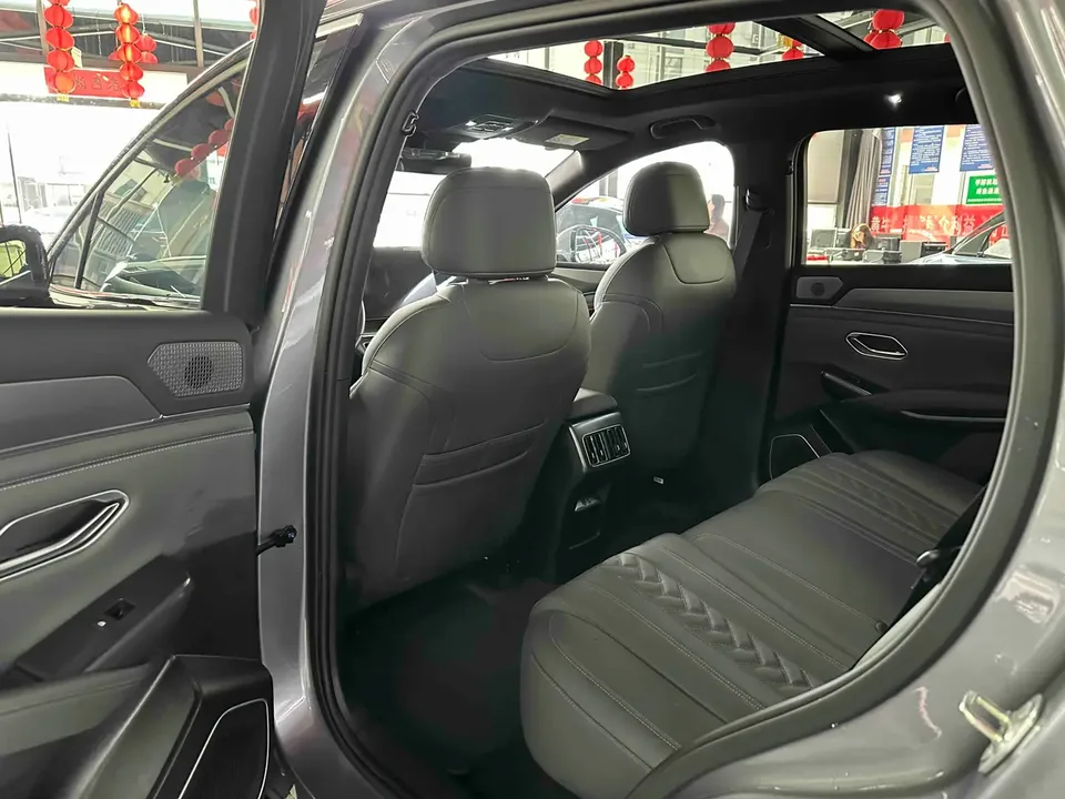 BYD Song L DM Intelligent Driving Edition DM-i 160KM Beyond Edition 2025 — миниатюра 4