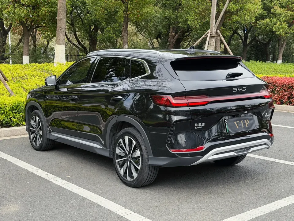 BYD Song PLUS DM Song PLUS DM 2025 DM-i 112KM Premium Edition 2025 — миниатюра 2
