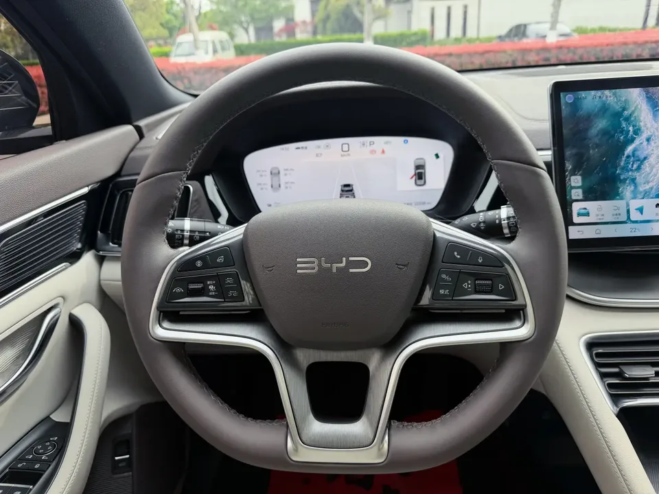 BYD Song PLUS DM Song PLUS DM 2025 DM-i 112KM Premium Edition 2025 — миниатюра 4