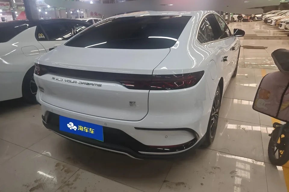 BYD Han DM DM-i 121KM Premium Edition 2023 — миниатюра 3
