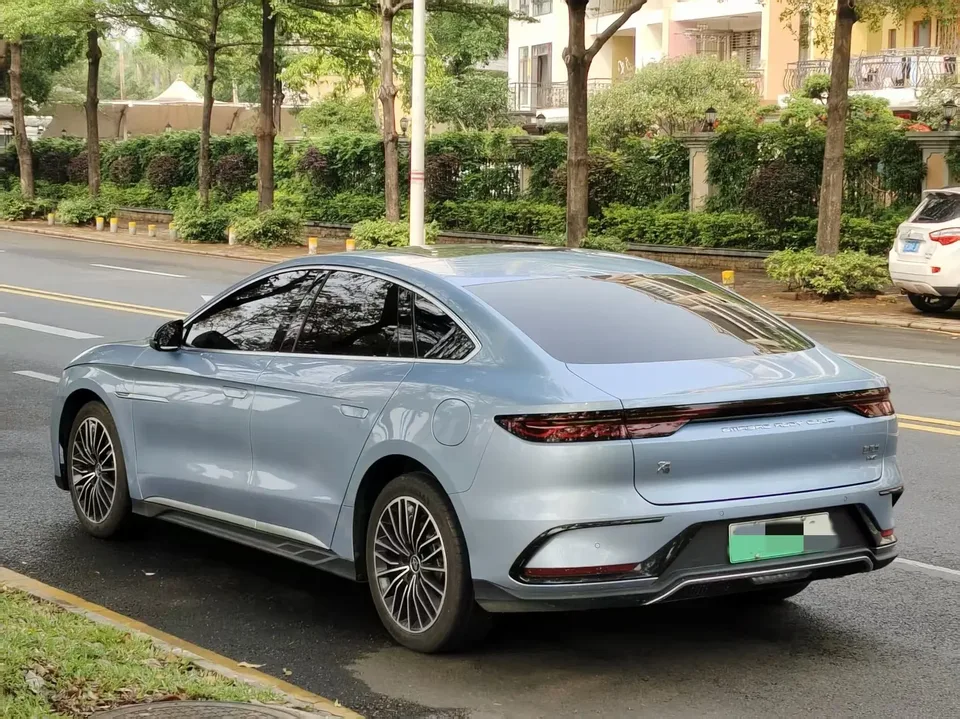 BYD Han DM DM-i Champion Edition 121KM Prestige Edition 2024 — миниатюра 2