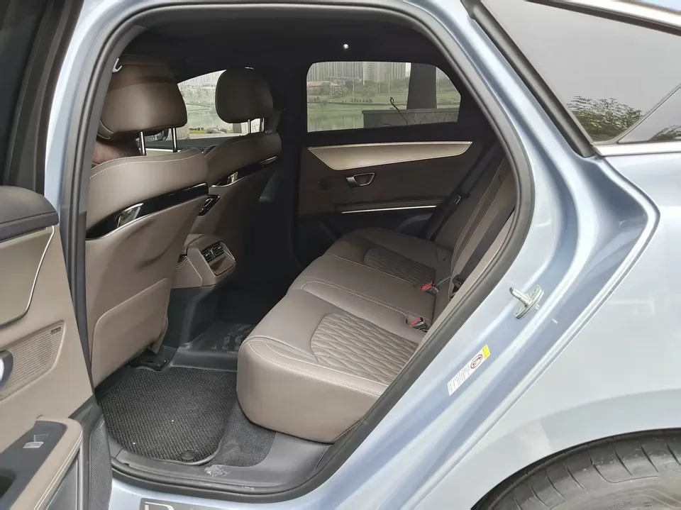 BYD Han DM DM-i Champion Edition 121KM Prestige Edition 2024 — миниатюра 3