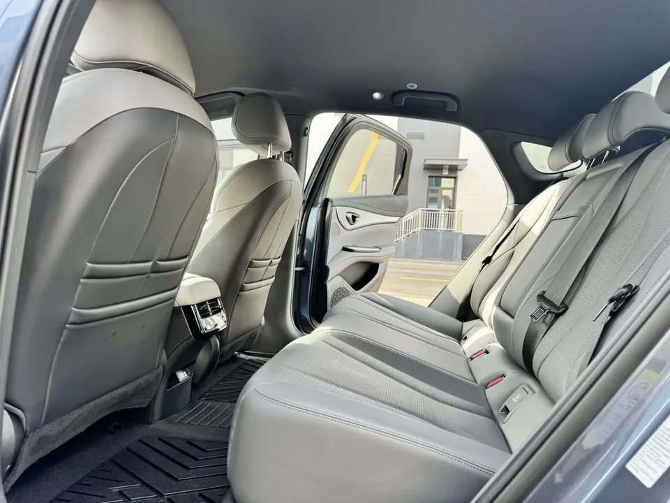 BYD Seal 07DM DM-i 125KM Elite 2025 — миниатюра 4
