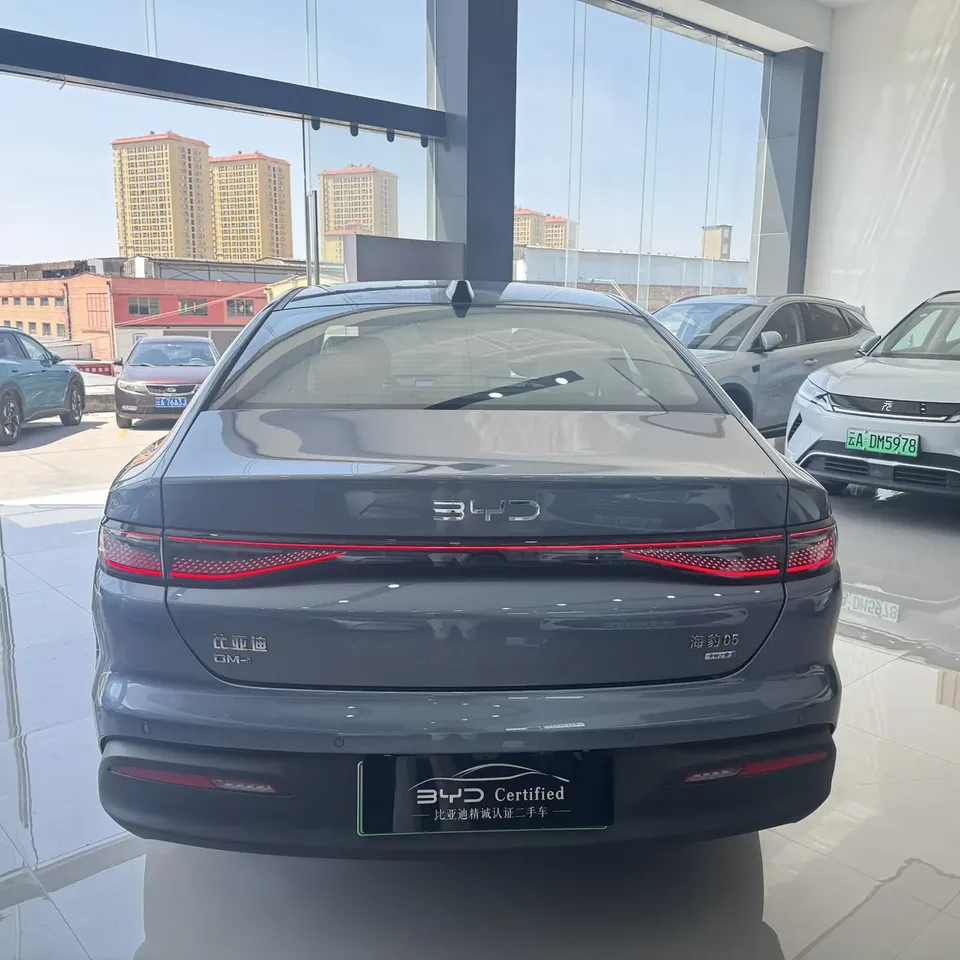 BYD Seal 05DM Intelligent Driving Edition DM-i 120KM Flagship Model 2025 — миниатюра 2