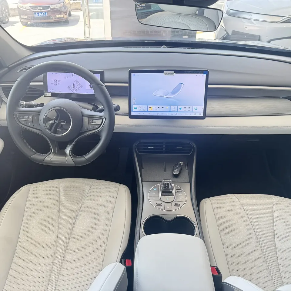BYD Seal 05DM Intelligent Driving Edition DM-i 120KM Flagship Model 2025 — миниатюра 3