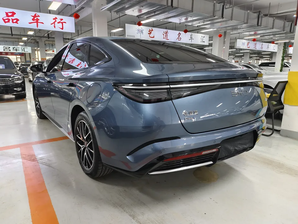 BYD Seal DM Honor Edition DM-i 1.5L 121KM Premium Edition 2024 — миниатюра 4