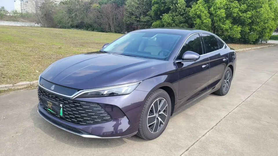 BYD Qin L DM 2025
