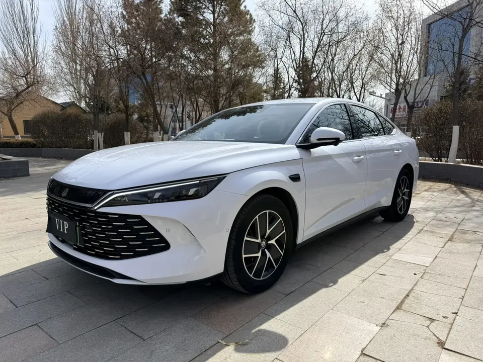 BYD Qin L DM 2025
