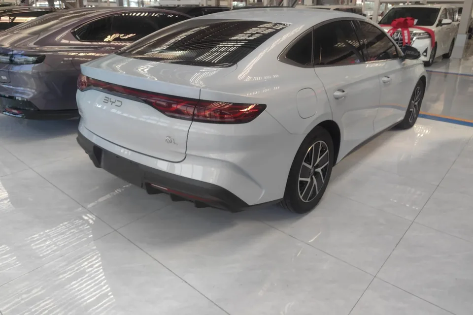 BYD Qin L DM DM-i 80KM Beyond Edition 2024 — миниатюра 3