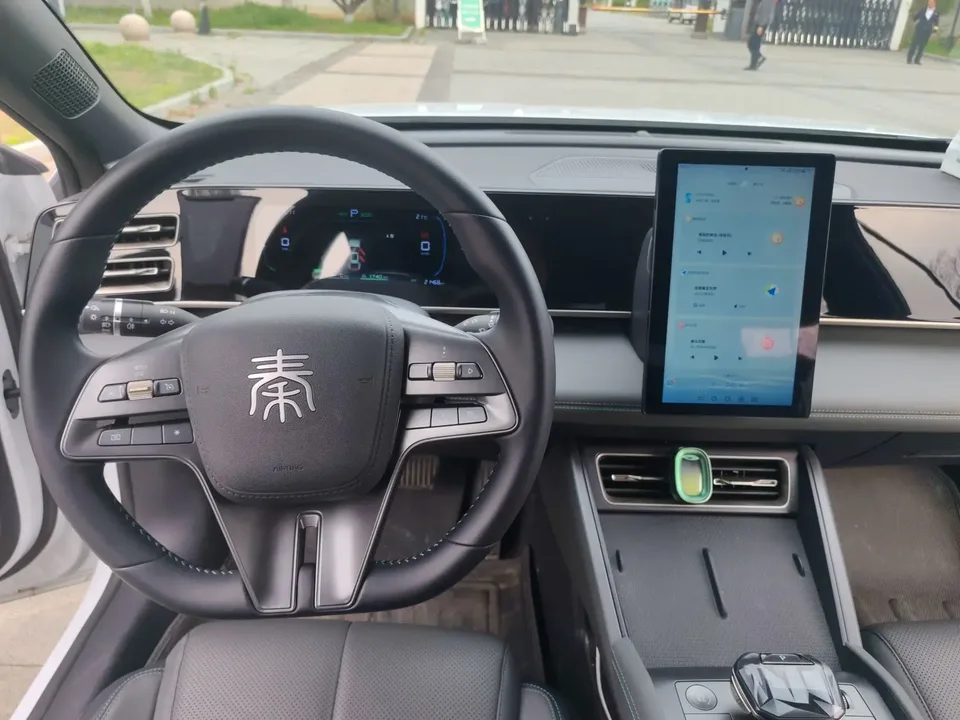 BYD Qin L DM DM-i 80KM Leading Model 2025 — миниатюра 3