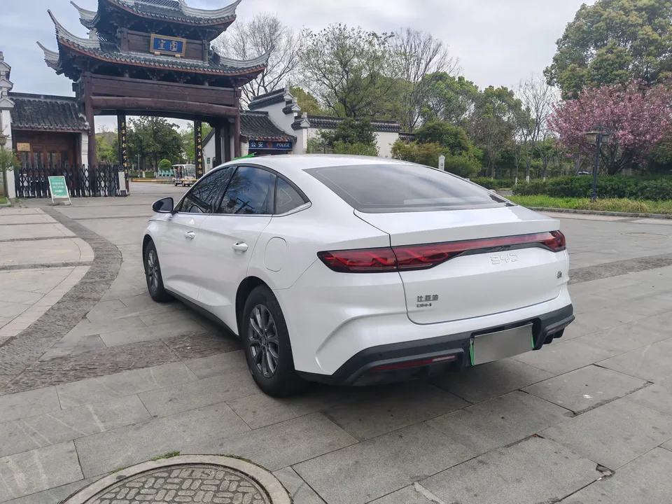 BYD Qin L DM DM-i 80KM Leading Model 2025 — миниатюра 5