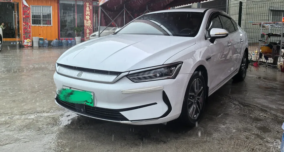 BYD Qin PLUS EV 2024