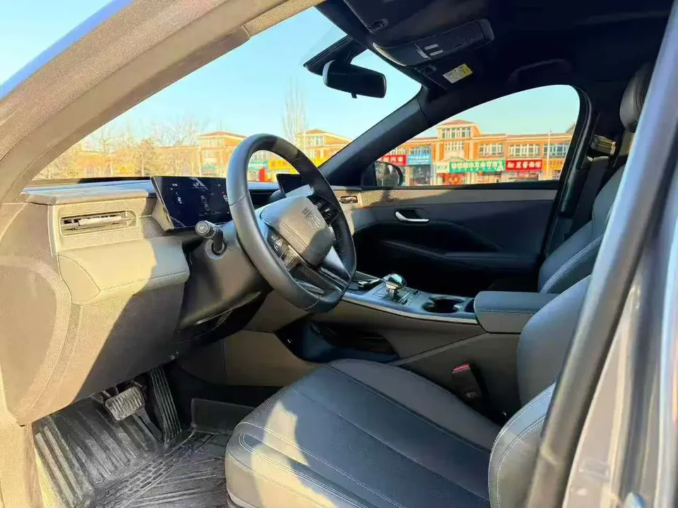 BYD Qin PLUS DM Qin PLUS DM 2025 Intelligent Driving Edition DM-i 55KM Leading Edition 2025 — thumbnail 5