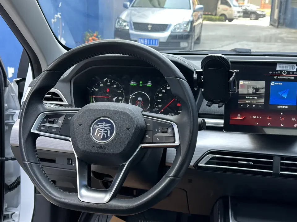 BYD QinEV Travel Edition 2023 — миниатюра 4