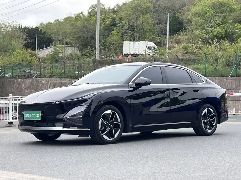Wuling Starlight EV 2025