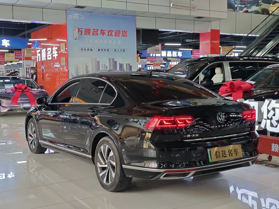 Volkswagen Magotan PHEV Magotan GTE 2022 luxury model 2023 — миниатюра 2