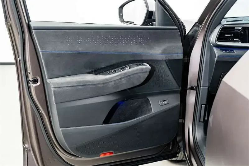 Volkswagen Teramont Teramont 2025 Touron Pro 450TSI 4WD Summit Edition 2025 — thumbnail 4