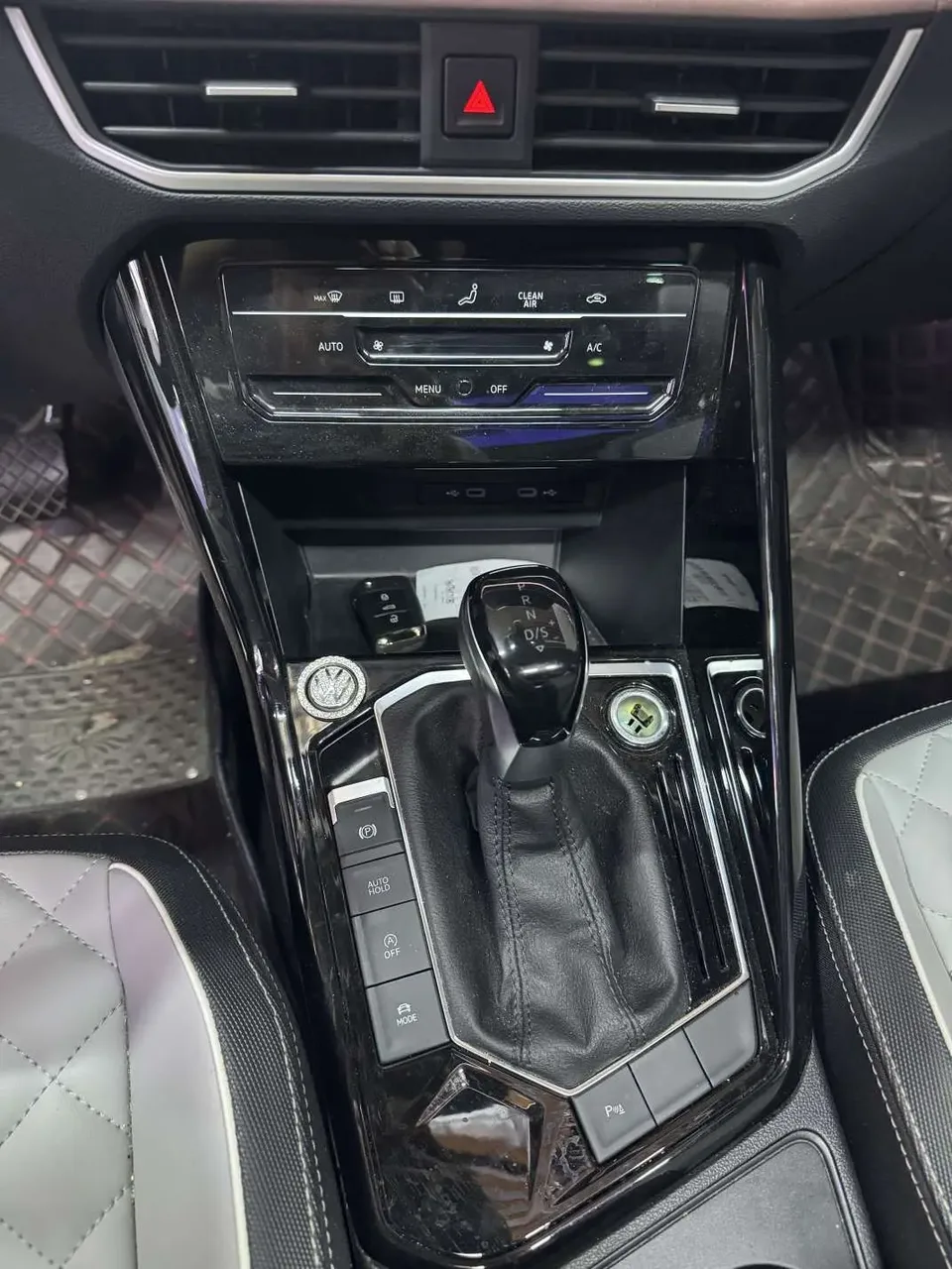Volkswagen Tayron Tanyue 2023 280TSI 2WD Luxury Plus Advanced Edition 2023 — миниатюра 3