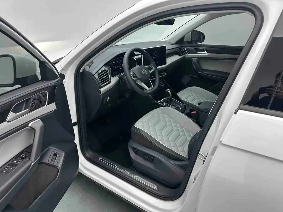 Volkswagen Tayron Tanyue 2023 280TSI 2WD Luxury Plus Advanced Edition 2023 — миниатюра 4