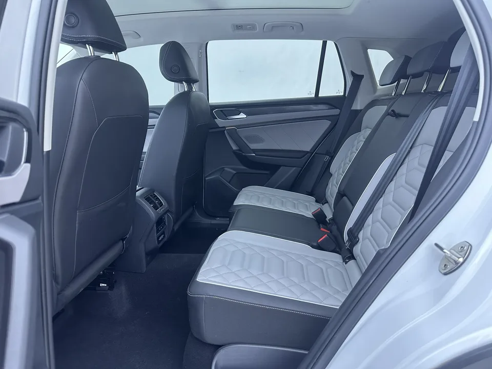 Volkswagen Tayron Tanyue 2023 280TSI 2WD Luxury Plus Advanced Edition 2022 — миниатюра 5