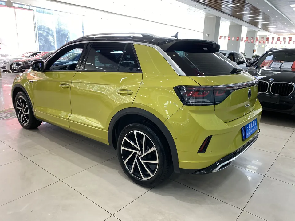 Volkswagen T-Roc 300TSI DSG Chenguang Edition 2023 — миниатюра 4