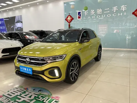 Volkswagen T-Roc 2023 купить в Москве
