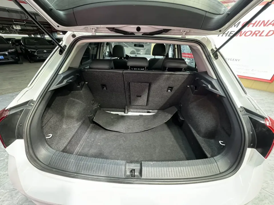 Volkswagen T-Roc Tanyue 280TSI DSG 2WD Elite PLUS 2023 — миниатюра 5