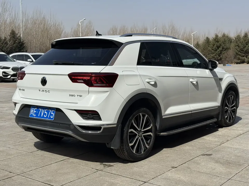 Volkswagen T-Roc Tange 280TSI DSG two-wheel drive comfort PLUS 2023 — миниатюра 2