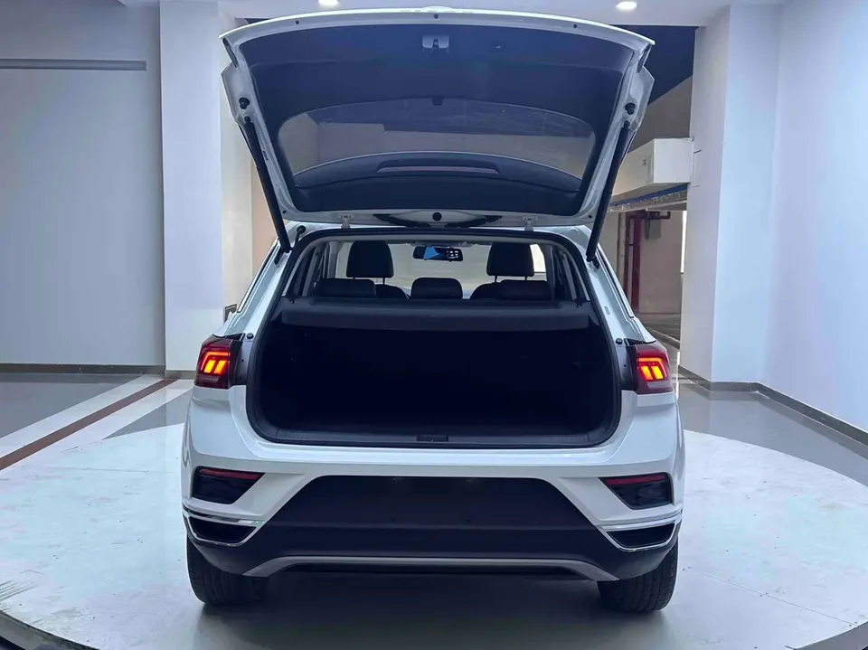 Volkswagen T-Roc Tange 280TSI DSG two-wheel drive comfort PLUS 2022 — миниатюра 3