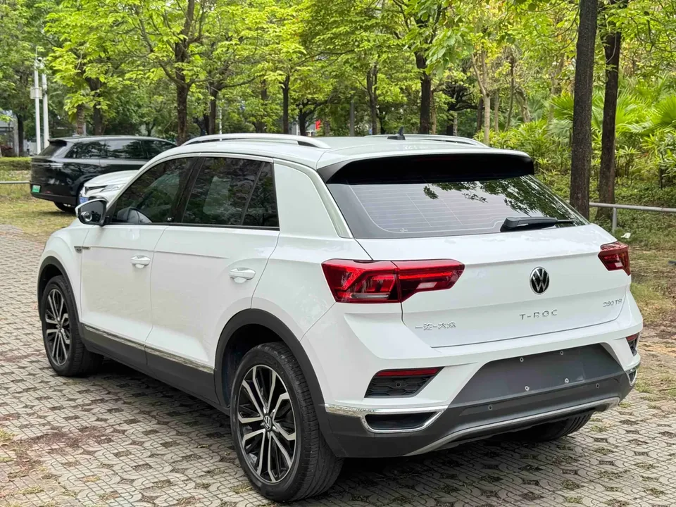Volkswagen T-Roc Tange 280TSI DSG two-wheel drive comfort PLUS 2022 — миниатюра 2