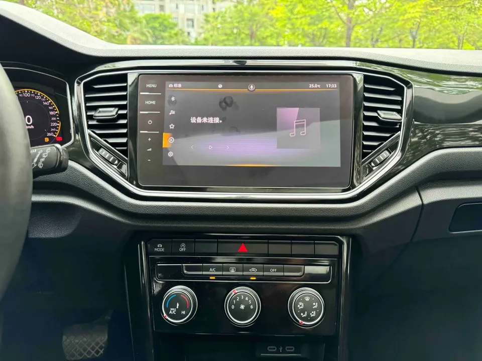 Volkswagen T-Roc Tange 280TSI DSG two-wheel drive comfort PLUS 2022 — миниатюра 4