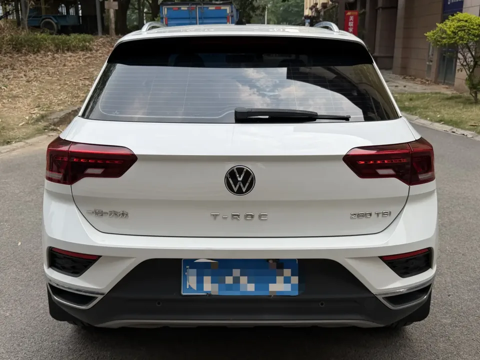 Volkswagen T-Roc TANG 2022 280TSI DSG 2WD Elite PLUS 2023 — thumbnail 2